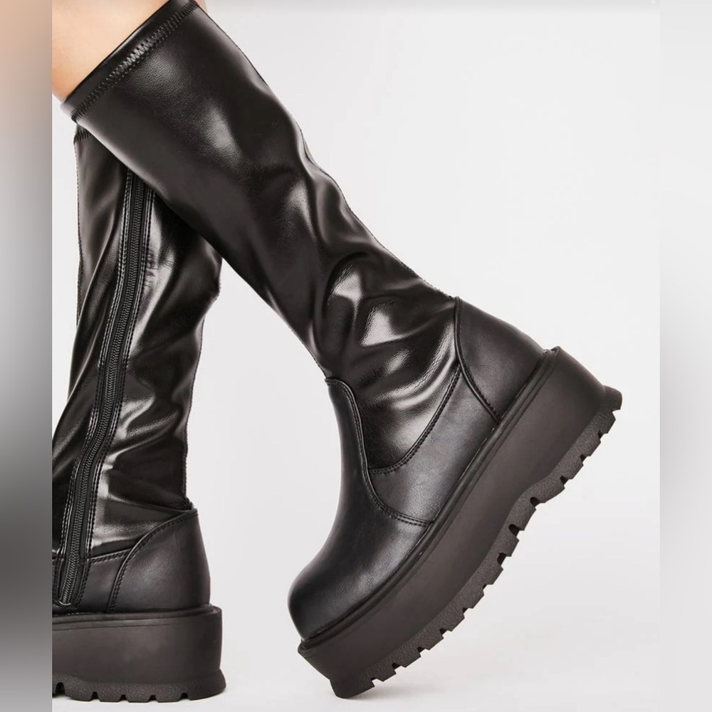 Slacker 200 Knee High Demonia Boots Platform - image 1